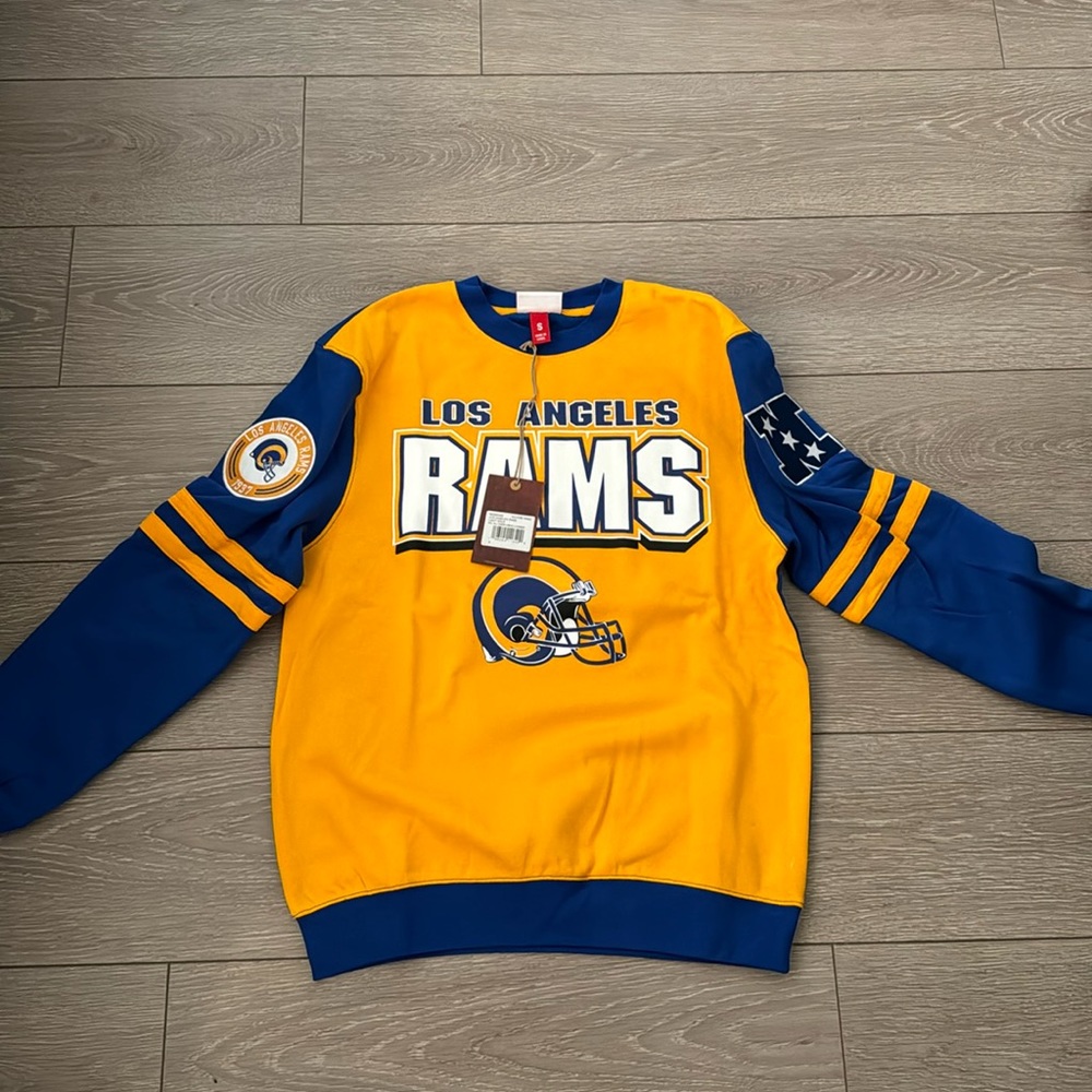 LA RAMS CREWNECK SWEATSHIRT SIZE SMALL! Never work!